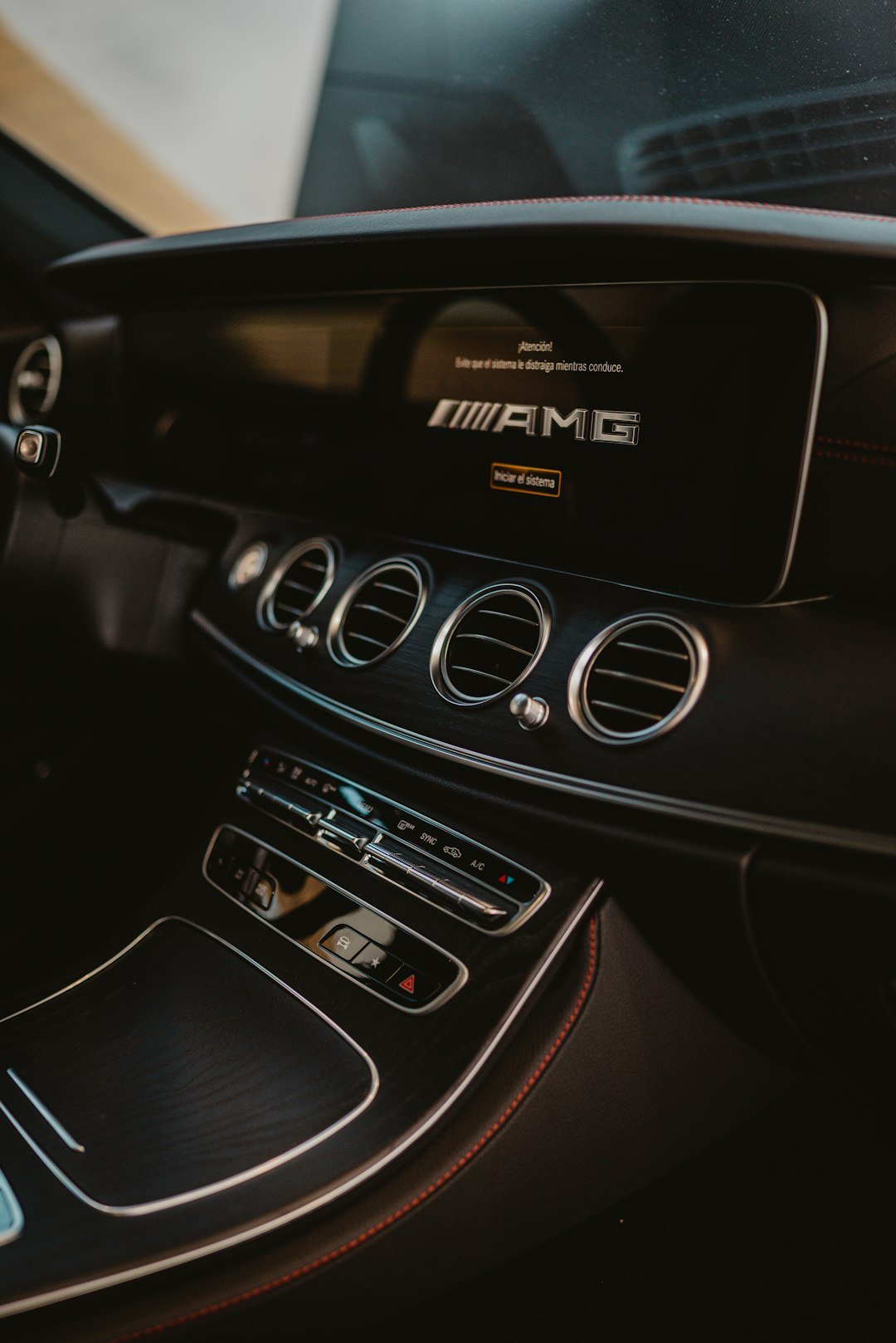 close-up-of-a-luxury-cars-modern-dashboard-zk30cuncnxi